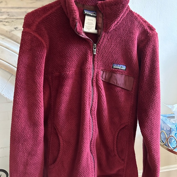 Women’s Patagonia Zip Up - Picture 7 of 7